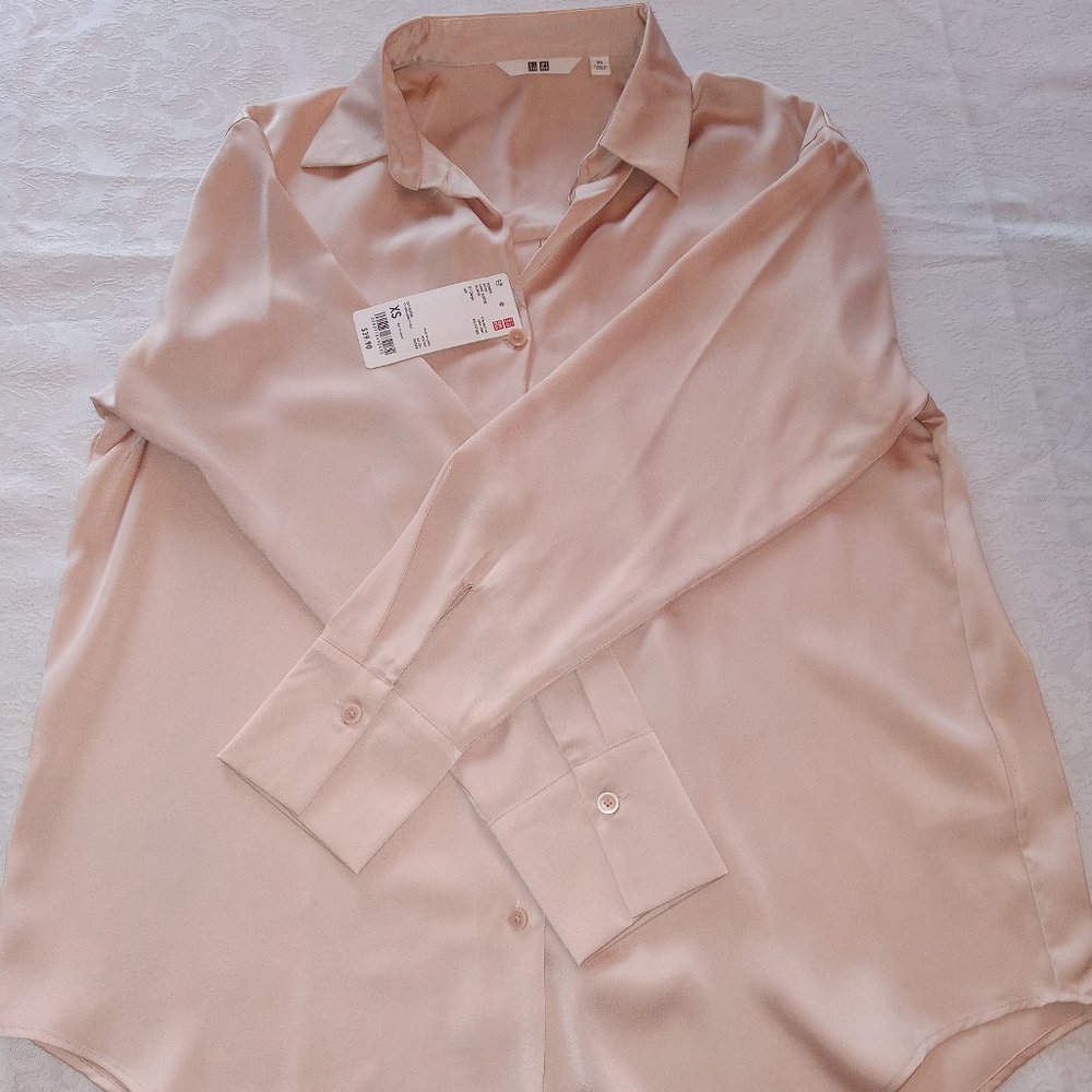 BRAND NEW UNIQLO Beige XS Satin Long-Sleeve Blouse